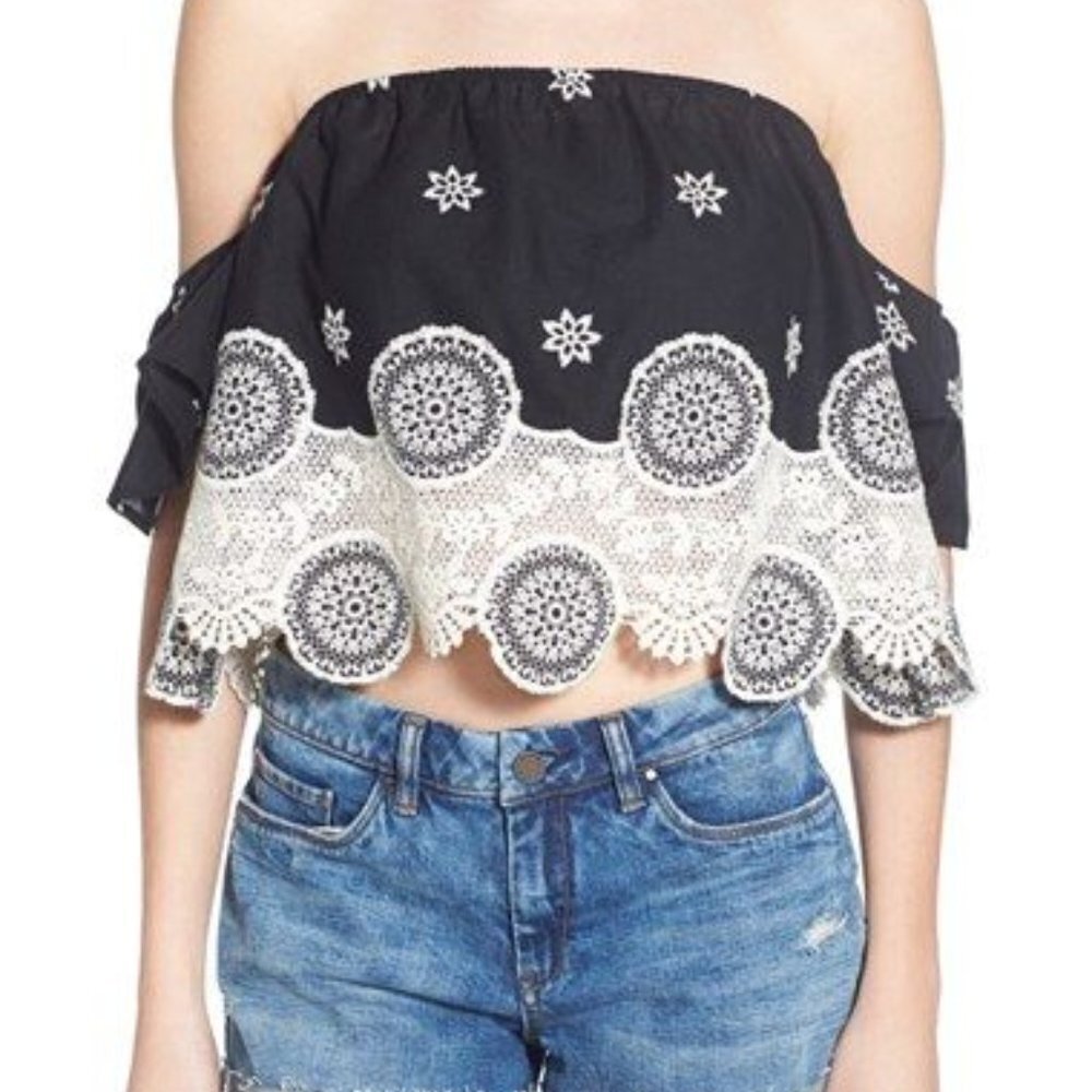 4SI3NNA Black Embroidered Off Shoulder Crop Top
